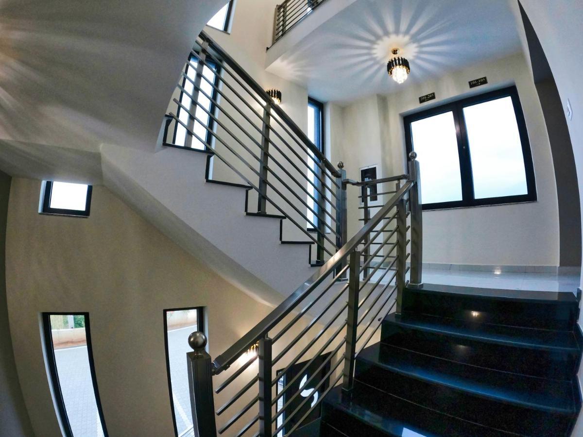 Hotel Braxton Shupenze Екстериор снимка